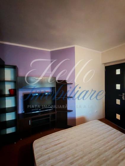 Apartament cu 3 camere decomandat în Florești