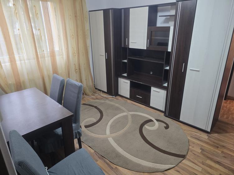 Apartament cu 2 camere semidecomandat în Central