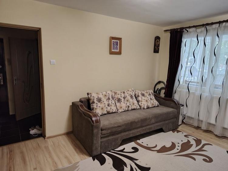 Apartament cu 2 camere semidecomandat în Liteni