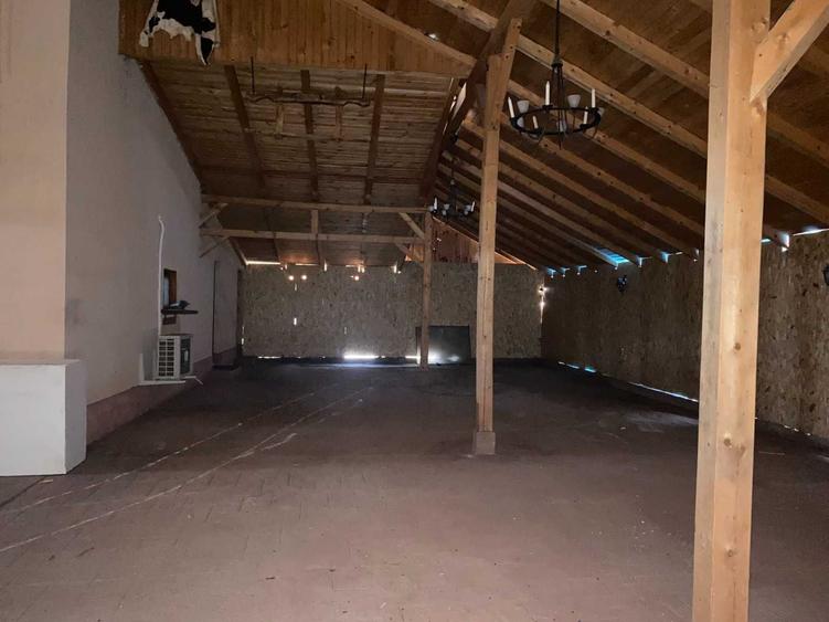 Casa cu mansarda / teren 1975 mp / terasa 224 mp / liniste, aproape de Ploiesti si Bucuresti - 1