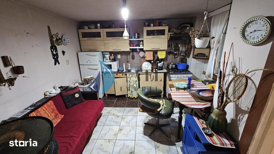 Casă cu 2 camere decomandat cu Teren 157 Mp în Central