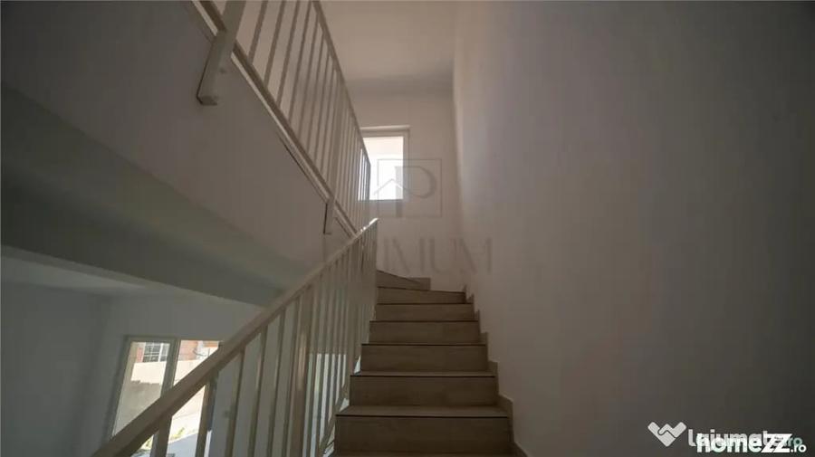 Casă cu 4 camere cu Teren 330 Mp în Central