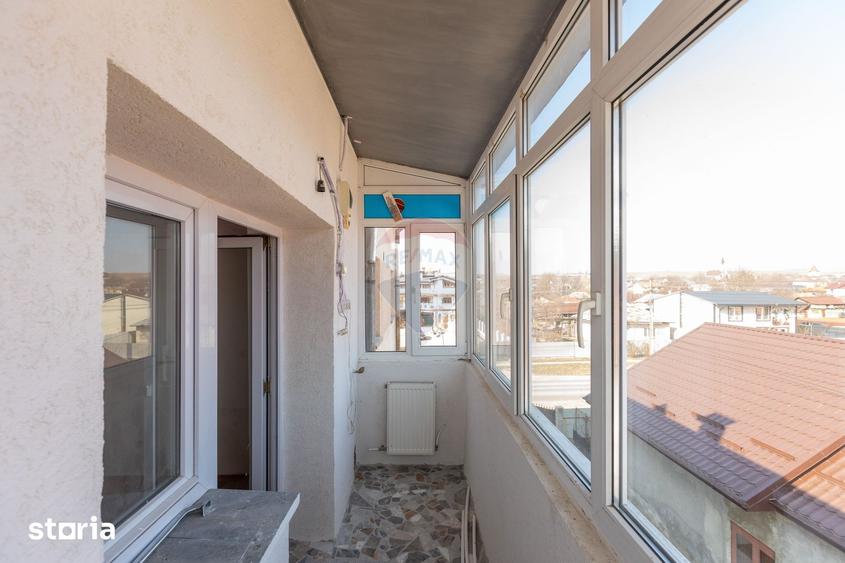 Apartament cu 3 camere în Traian