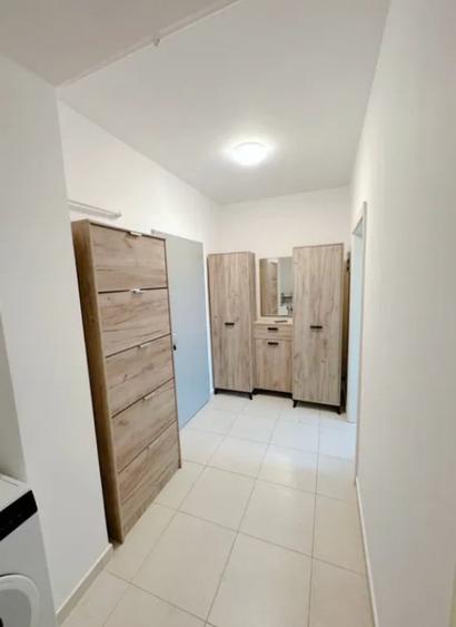 Garsonieră decomandată în Avantgarden
