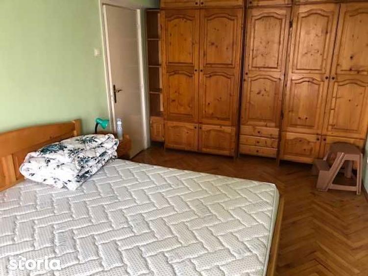 Apartament cu 3 camere în Mărăști