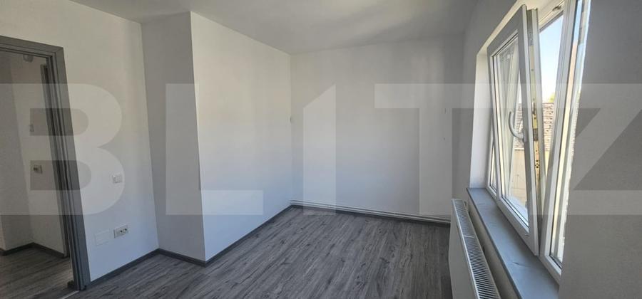 Apartament cu 3 camere decomandat în Semicentral
