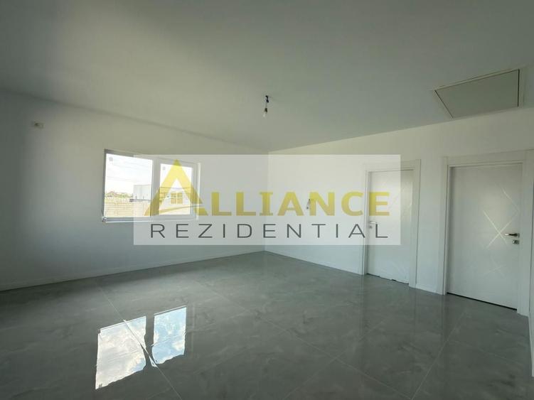Casă individuală cu 3 camere decomandat cu Canalizare în Berceni