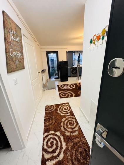 Apartament cu 2 camere semidecomandat în Hlincea