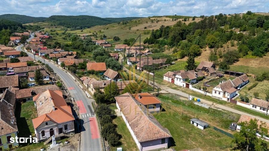 Casă cu 5 camere cu Teren 2530 Mp în Central