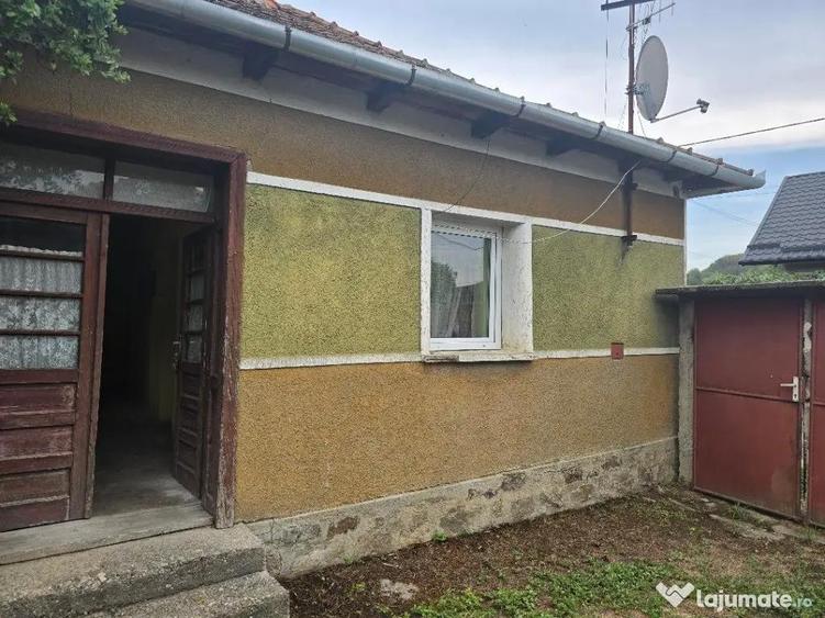 Casa loc SUMUGIU , sc 200 mp , parte veche si noua, ter 2670, sosea - 7