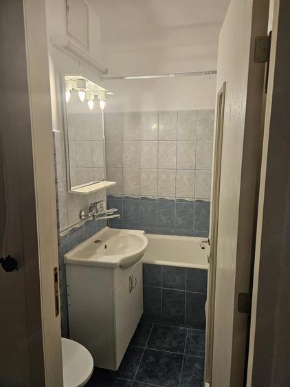 Garsonieră decomandată în Miorița