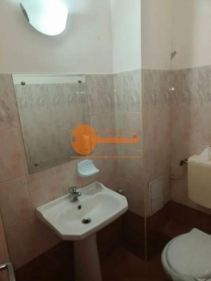 Apartament cu 3 camere decomandat în Gorjului