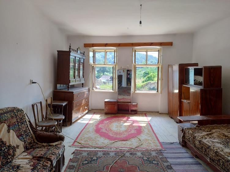 Casă individuală cu 5 camere cu Teren 1200 Mp în Archita
