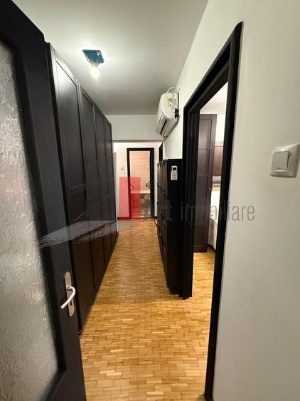Apartament cu 4 camere semidecomandat, mobilat în Drumul Taberei