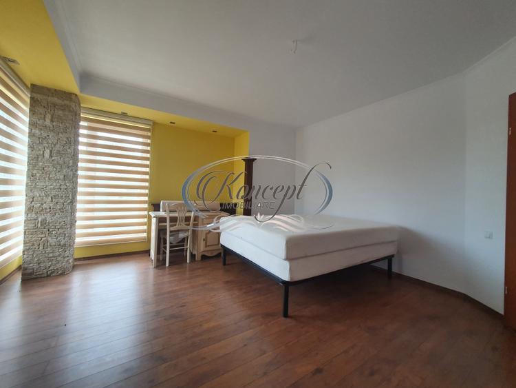 Casă individuală cu 5 camere cu Teren 350 Mp în Gheorgheni