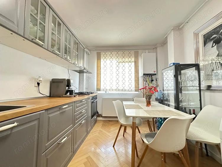 Apartament cu 2 camere decomandat în Complex Studențesc