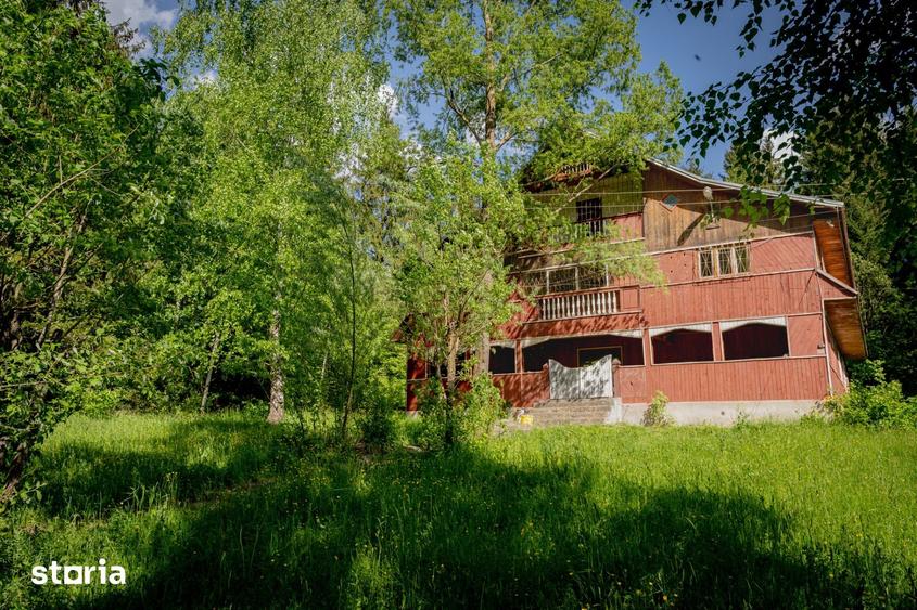 Casă cu Teren 2700 Mp în Brusturoasa