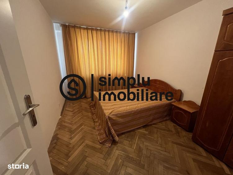 Apartament cu 4 camere decomandat în Valea Rosie