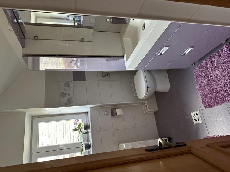 Casă individuală cu 5 camere cu Teren 165 Mp în Vatra Luminoasă