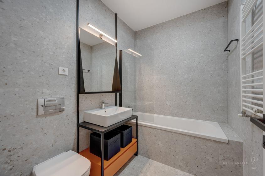 Apartament cu 2 camere decomandat, mobilat în Victoriei