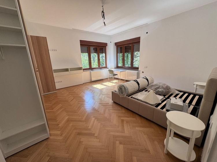 Apartament cu 2 camere, mobilat în Sub Arini