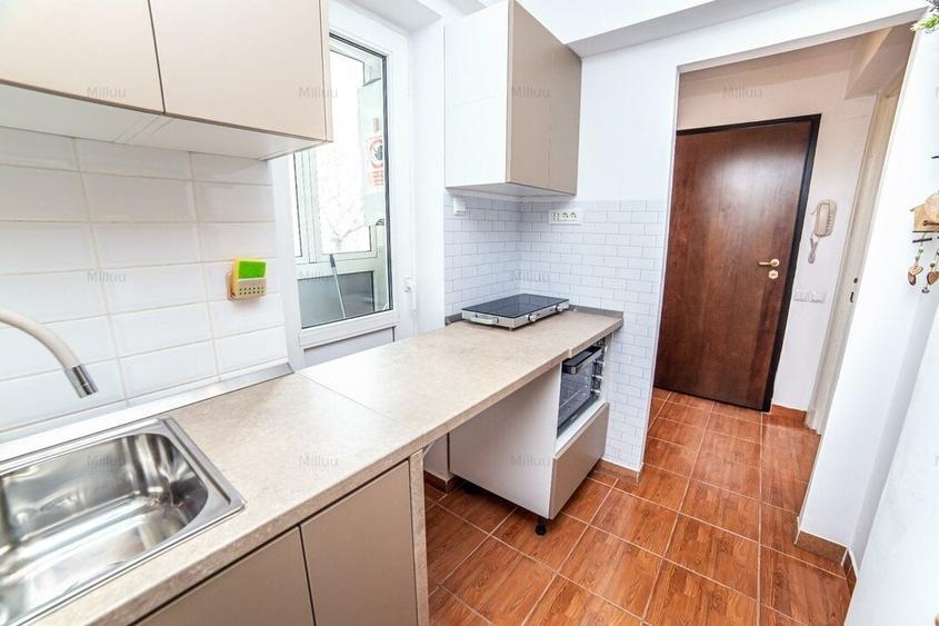 Apartament cu 2 camere decomandat, mobilat în P-ța Romană