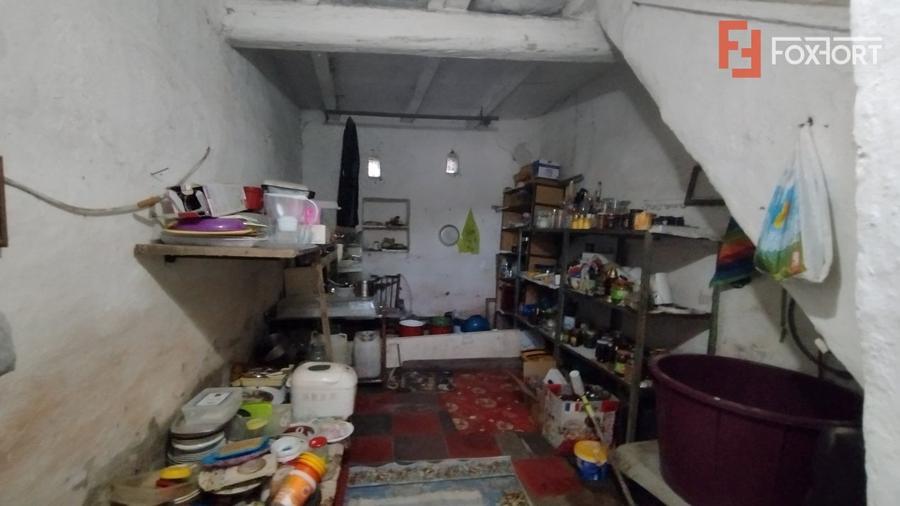 Casă individuală cu 5 camere cu Teren 1789 Mp în Checea