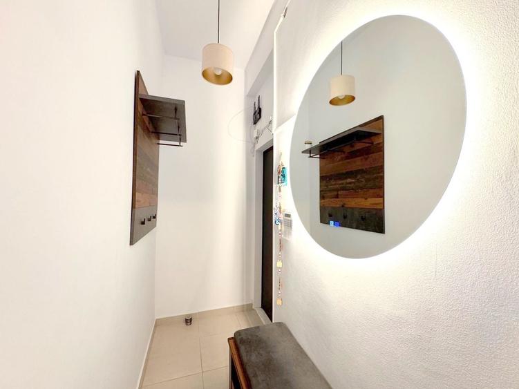 Apartament cu 2 camere decomandat, mobilat în Ultracentral