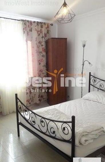 Apartament cu 3 camere decomandat în Dumbrăvița