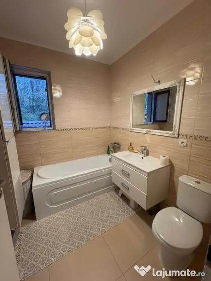 Casă cu 4 camere cu Teren 900 Mp în Satu Nou de Jos