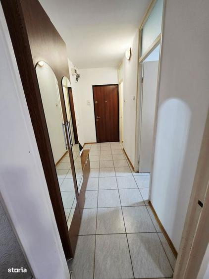 Apartament cu 2 camere decomandat, mobilat în 9 Mai