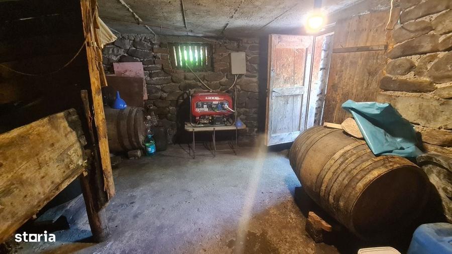 Casă cu 4 camere în Slămnești