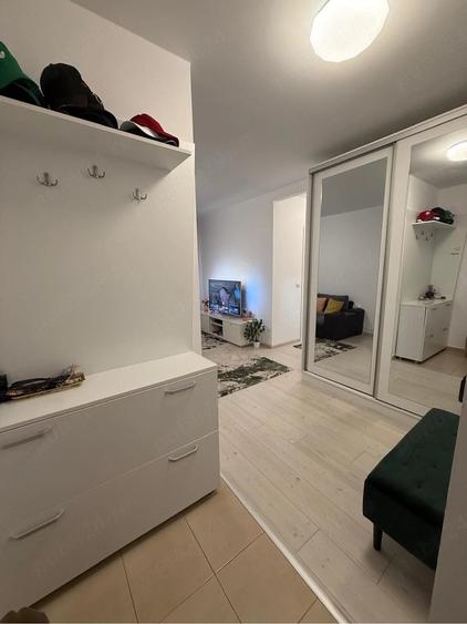Apartament cu 2 camere semidecomandat în Titan