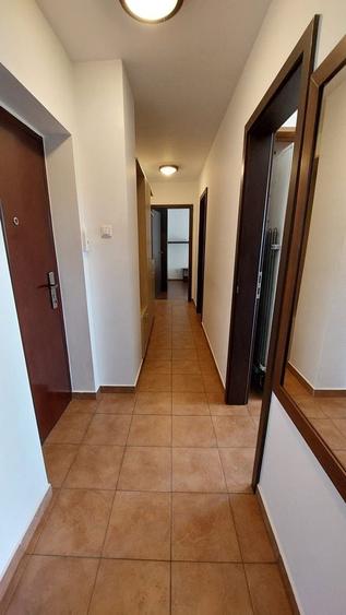 Apartament cu 2 camere decomandat, mobilat în Ultracentral