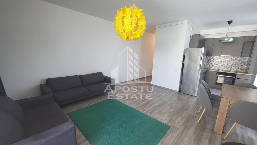 Apartament cu 3 camere decomandat, mobilat în Lipovei