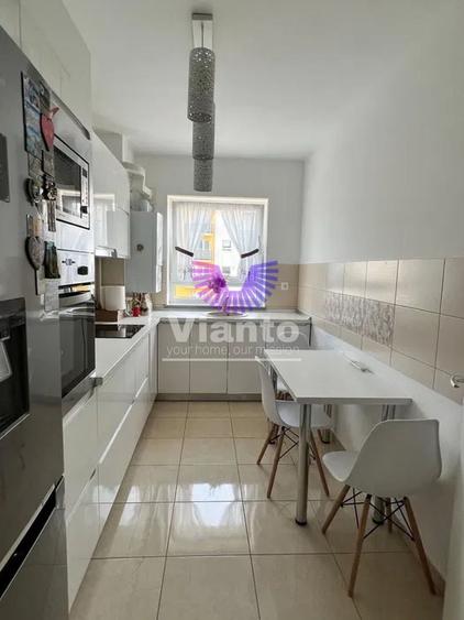Apartament cu 3 camere decomandat, mobilat în Nord-Vest