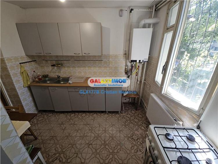 Apartament cu 3 camere decomandat, mobilat în Drumul Taberei
