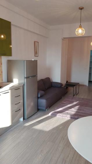 Apartament cu 2 camere decomandat în Gară