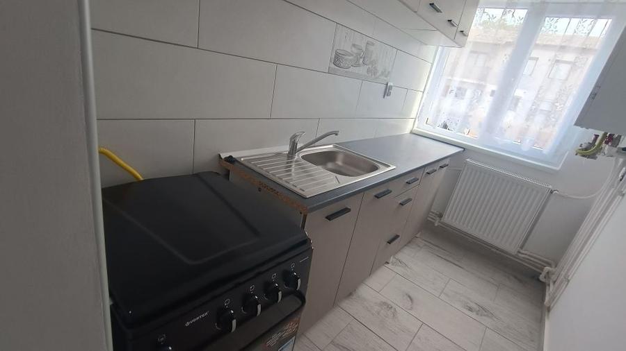 Apartament cu 2 camere în Micro 15