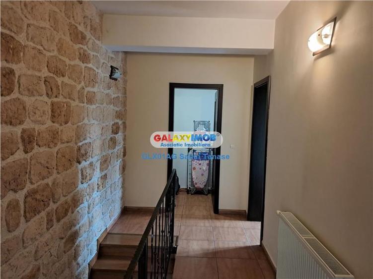 Casă cu 3 camere cu Teren 300 Mp în Central