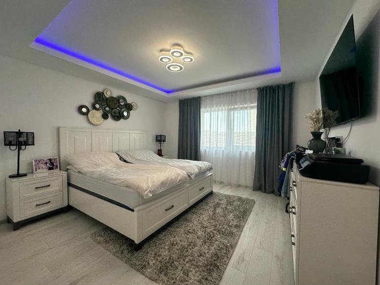 Casă cu 5 camere cu Teren 600 Mp în Strejnicu