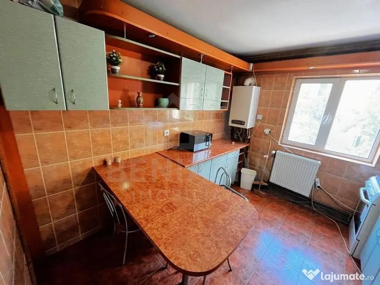 Apartament cu 3 camere decomandat în Titulescu