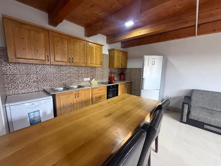 Casă cu 4 camere cu Teren 430 Mp în Cetate