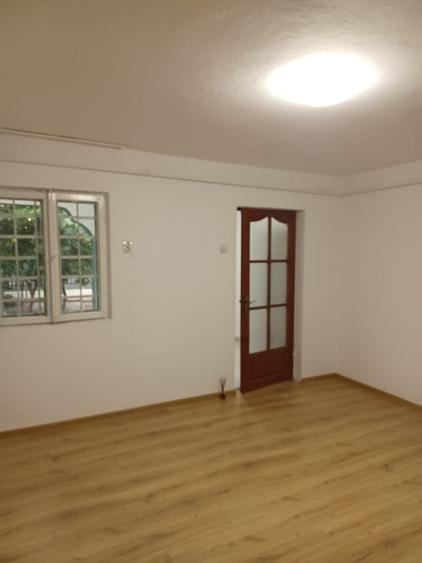 Casă cu 4 camere în Mărgineni