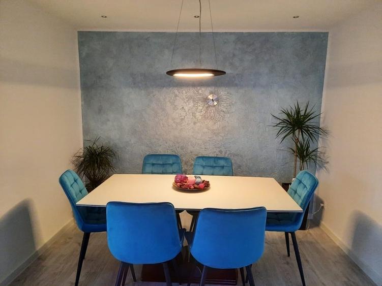 Duplex cu 4 camere cu Canalizare în Central