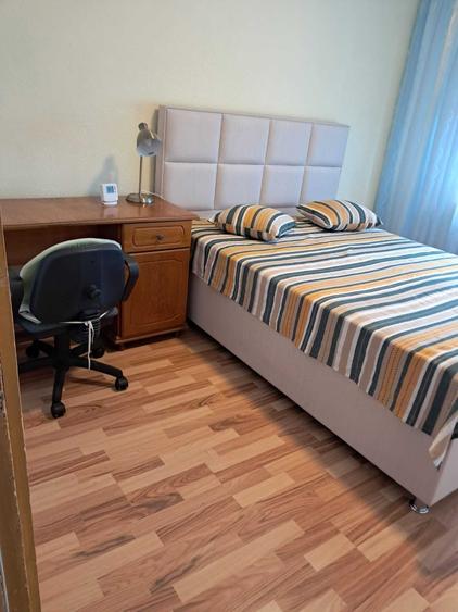 Apartament cu 3 camere decomandat în Vest
