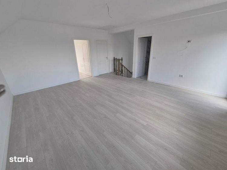 Casă cu 4 camere cu Teren 170 Mp în Central
