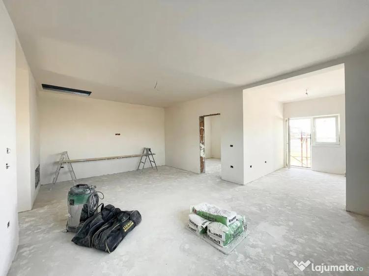 Casă cu 3 camere cu Teren 334 Mp în Urseni