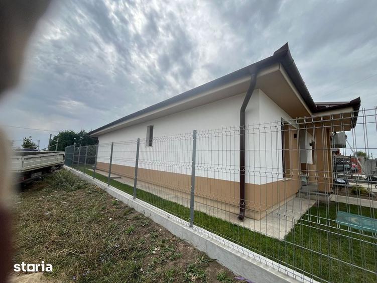 Casă cu 3 camere decomandat cu Teren 300 Mp în Sânmartin