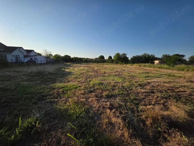 Teren de 676 mp, în Moșnița Veche